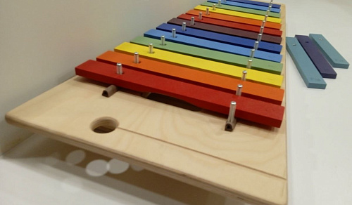 Sinkopa SAM1-С Металлофон альт, 13+3 нот, С1-A2, на резонаторе, цветные пластины