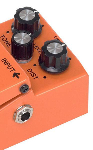 BOSS DS-1 Гитарная педаль эффектов Distortion