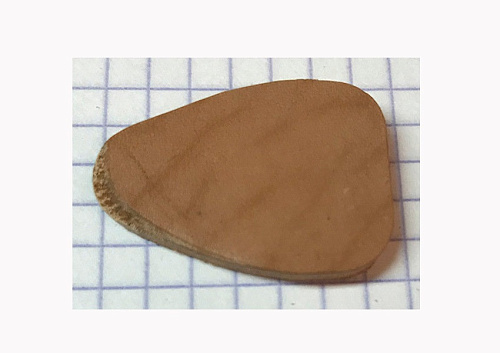 Мозеръ P07 Медиатор кожаный для домры альт