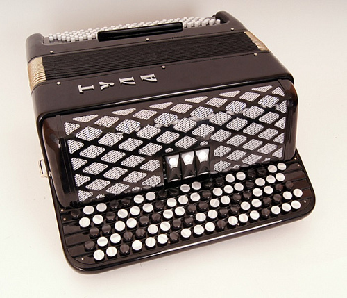 Тульская Гармонь BN-50-2-BK Баян ученический двухголосный "Тула" 92/55х120/50-II-3