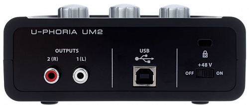 Behringer U-PHORIA STUDIO   : USB- UM2,   C-1,  HPS5000