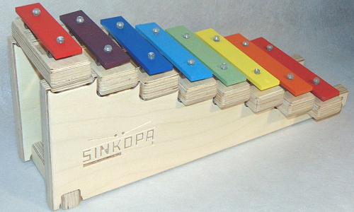 Sinkopa SGBS9-C Металлофон разборный (глокеншпиль) сопрано 8 нот, цветной, "лесенка"