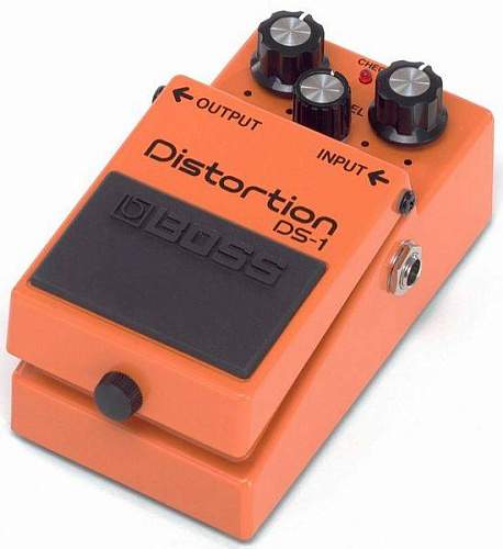 BOSS DS-1 Гитарная педаль эффектов Distortion
